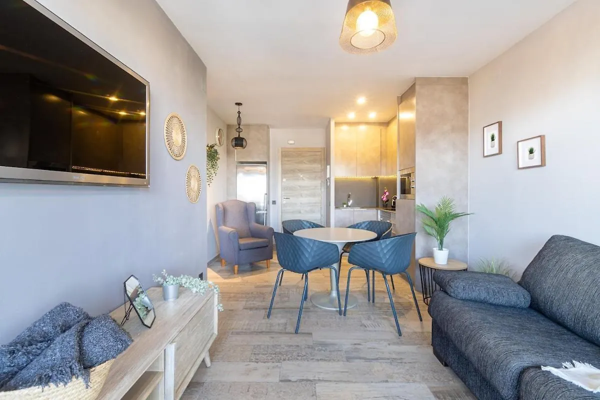 Apartment Central Penthouse - 5 Min Beach & Pool - Wifi - Ac Salou Spain