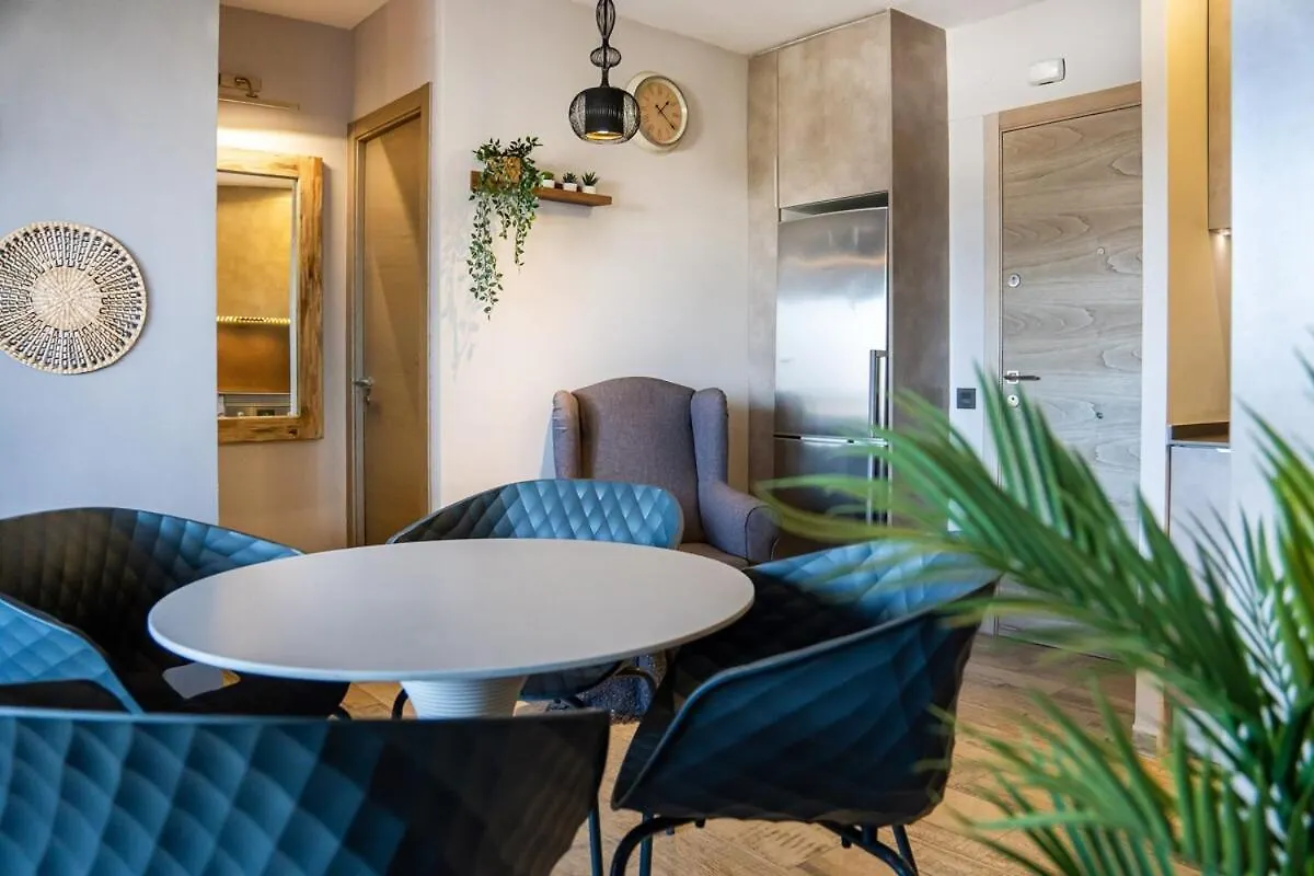 Central Penthouse - 5 Min Beach & Pool - Wifi - Ac Salou 0*,  Spain